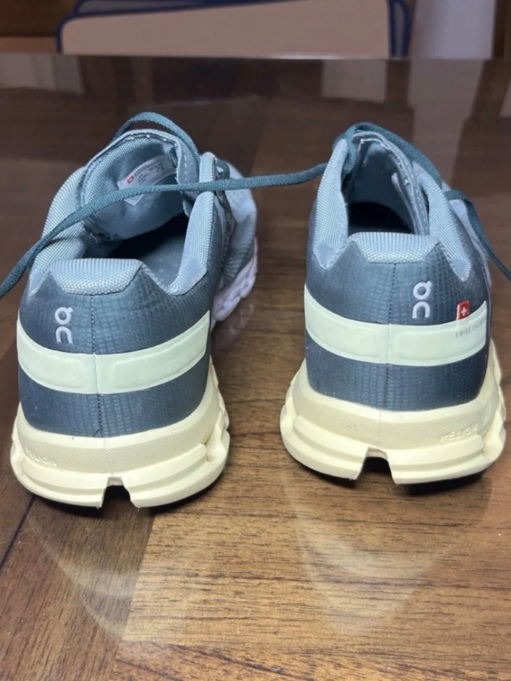 On Cloudflow W9.5 Women’s Running Shoes - Wide